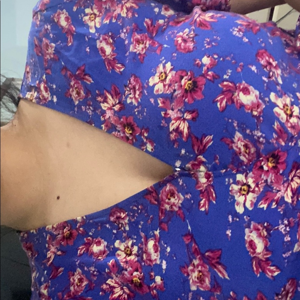 Shirt - Picture 4 of 4